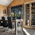 4 Bedroom Gorgeous In Casa vacanze *