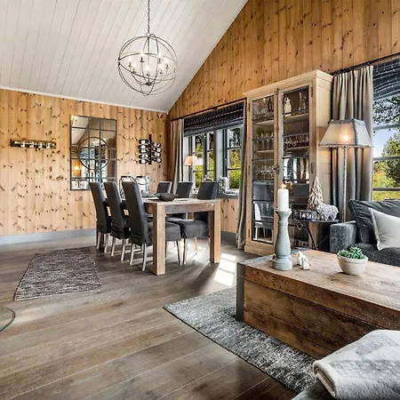 4 Bedroom Gorgeous In * Rauland