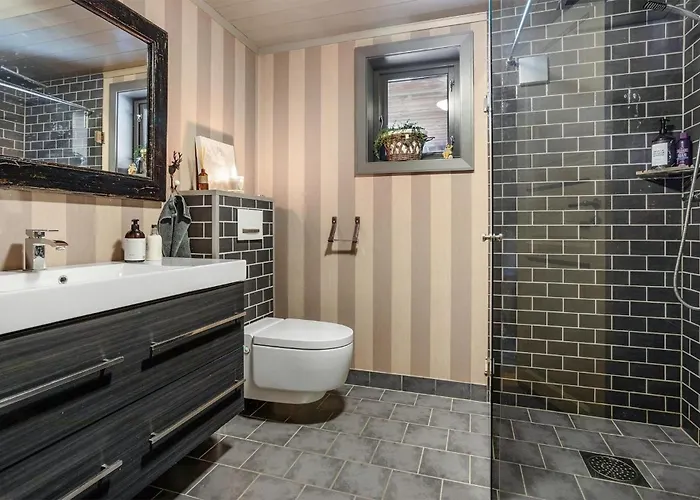 4 Bedroom Gorgeous In *